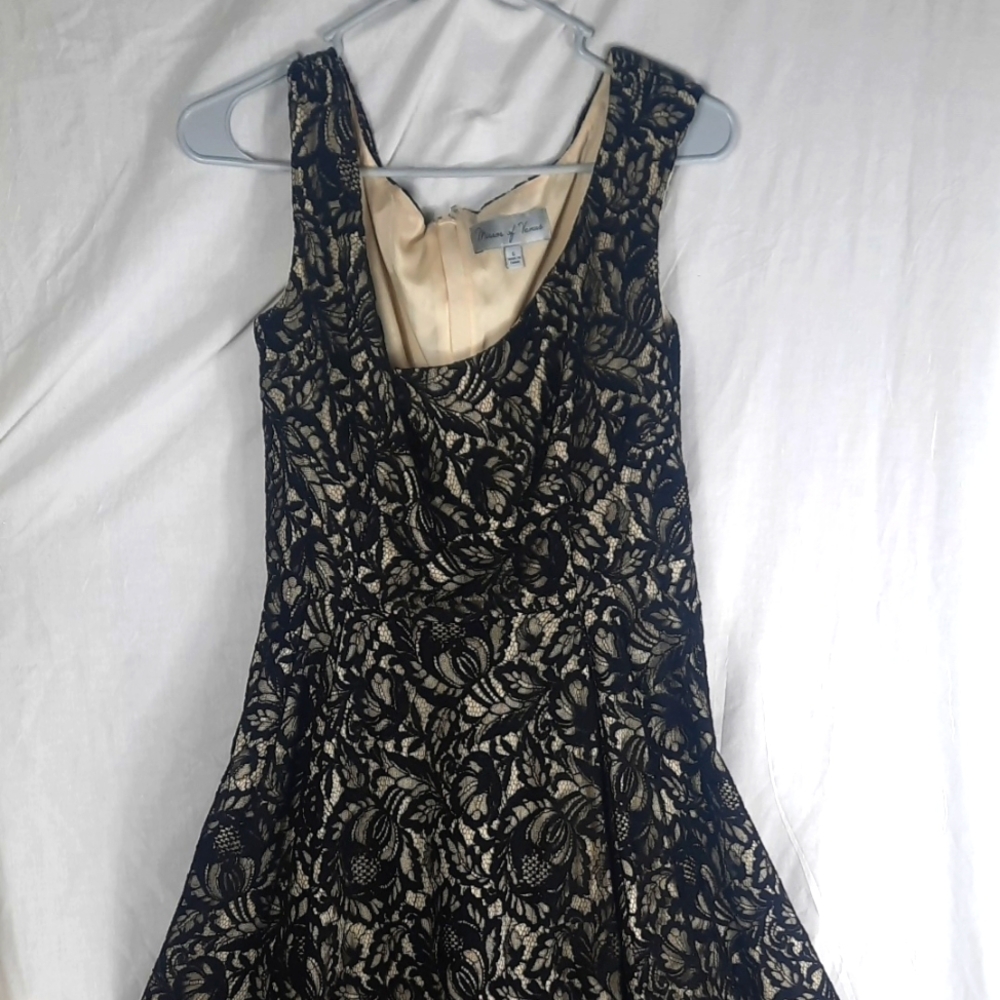 Mirror of Venus Laced Dress Size 6 Sleeveless Black Cream Elegant Long